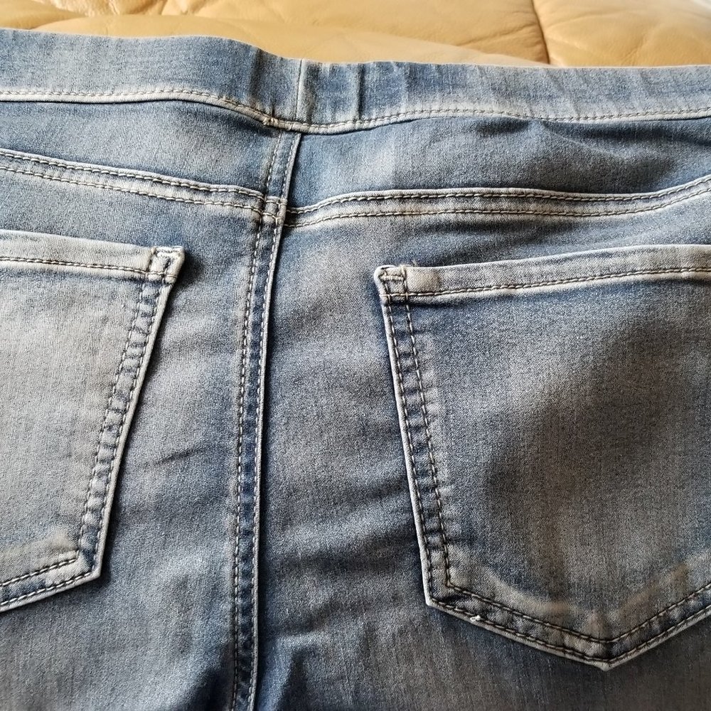 No Boundaries Jeggings